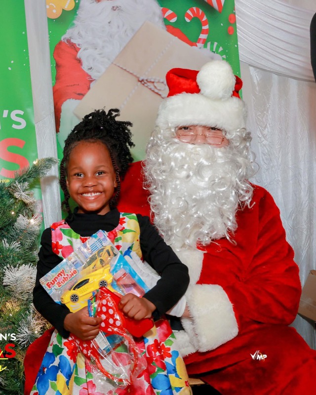 Big A Foundation Children's Christmas Party photo 11