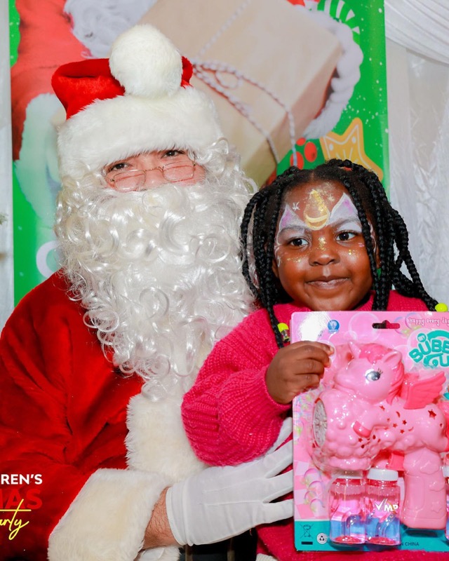Big A Foundation Children's Christmas Party photo 12